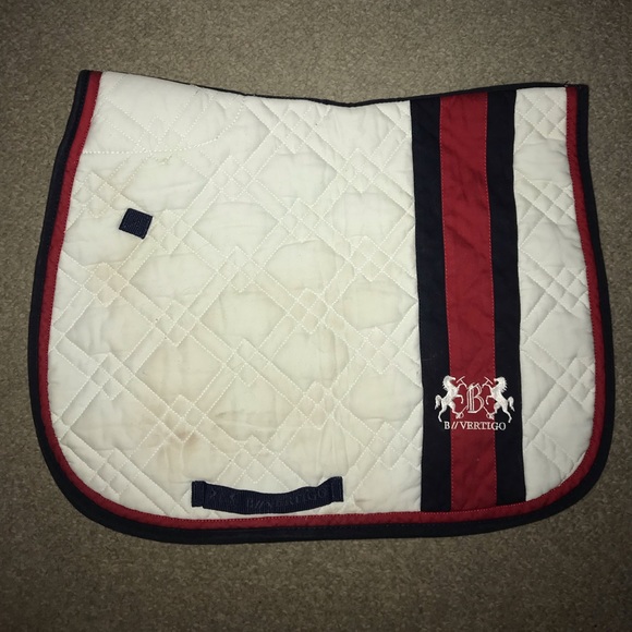B//VERTIGO Saddle Pad - Picture 1 of 2